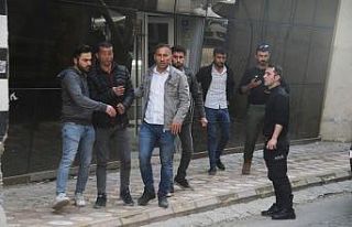 Cizre’de intihar girişiminde bulunan genci polis...