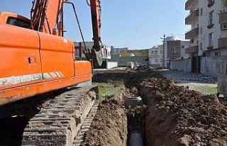 Cizre’de yağmurlama hattı boruları döşendi