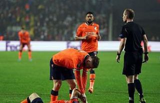 Crivelli oyuna devam edemedi