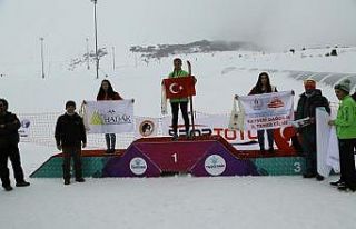 Dağ kayağında Kayserili sporcular 3 madalya aldı