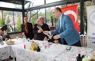 Devrek’te 8 Mart’ta şehit anneleri unutulmadı