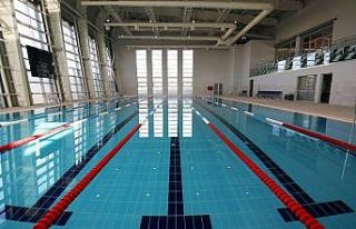 Dilovası’nın ilk yüzme havuzu hizmete açıldı