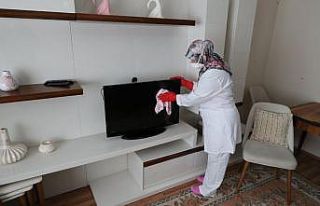 Dışarı çıkamayan Başakşehirlilere evde bakım...