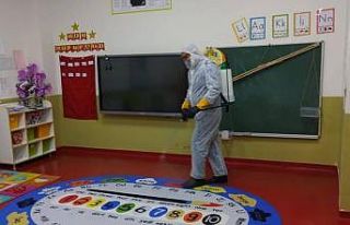 Doğa Kolejinde dezenfektan çalışmaları yapıldı