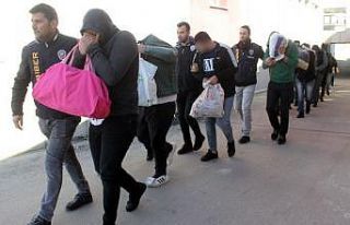 Dolandırıcılar kadını ölüme sürükledi