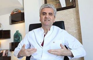 Dr. Hayati Akbaş: "Büyük göğüsler ciddi...