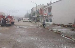 Dumlupınar’da tüm sokaklar dezenfekte edildi