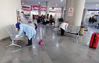 Düzce Belediyesi ekipleri çalışmalarını sürdürüyor