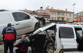 E-5’te hızını ayarlayamadı önündeki araca...
