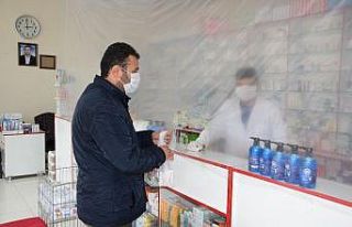 Eczanede ilginç korona virüs önlemi
