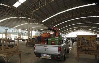 Efeler’de korona ile mücadele hız kesmiyor