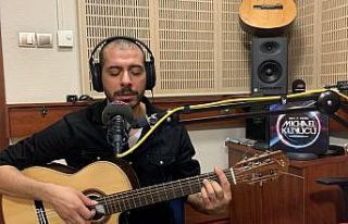 Emre Çiçek: "RAPçilerde Auto-Tune kullanıyorlar"