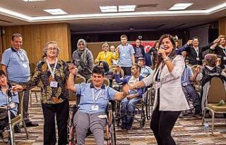 Engelli gençlere el uzattılar