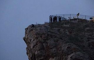 Eski eşi gelene kadar intihar girişiminden vazgeçmedi