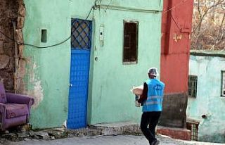 Evde kalan yaşlılara Develi Belediyesi’nden yemek...
