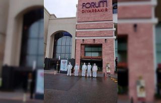 Forum Diyarbakır AVM’de dezenfekte çalışması