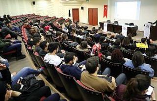 GAÜN’de ‘İş Hayatında Kadının Gücü’...