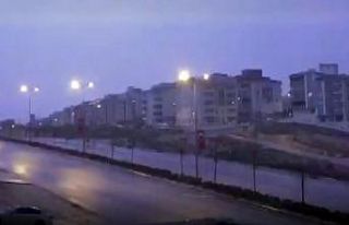 Gaziantep’te geceyi şimşekler aydınlattı