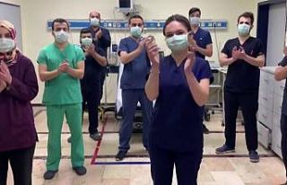 Gaziantep’te sağlıkçılardan vatandaşa alkışlı...