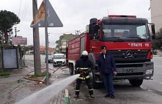 Gemlik sokakları yıkanıyor