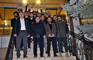 Genç Şavak Derneği şampiyon takım ile buluştu