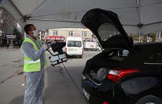 Gölbaşı’nda araçlara korona virüs dezenfektesi