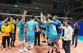 Haliliye ekibi zirveyi kaptırmadı