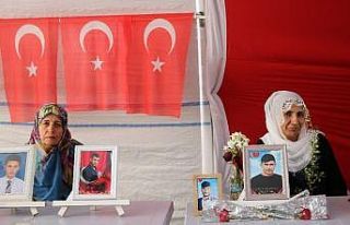 HDP önündeki ailelerin evlat nöbeti 205’inci...