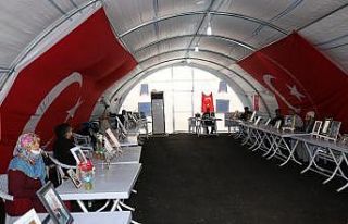 HDP önündeki ailelerin evlat nöbeti 210’uncu...