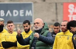 Hikmet Karaman’dan futbolculara ültimatom