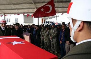 İdlib şehidi Gaziantep’te son yolculuğuna uğurlandı