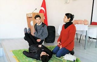 İlk yardım ile hayata ilk müdahalede öncü olacaklar