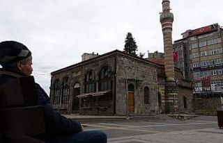 İskenderpaşa’da sessiz cuma