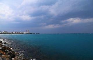 İskenderun Körfezi turkuaz rengine büründü