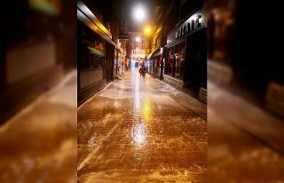Isparta’da dezenfekte ekipleri gece gündüz çalışıyor