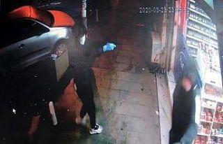 İstanbul’da silahlı çatışma kamerada