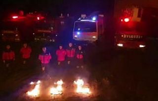 İtfaiye ekiplerinden sağlık çalışanlarına sirenli...