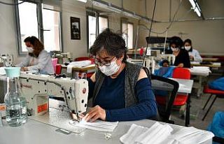 İzmir Büyükşehir maske üretmeye başladı