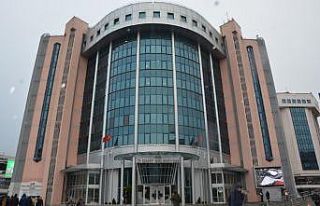 İzmit Belediyesi, personel alımlarını erteledi