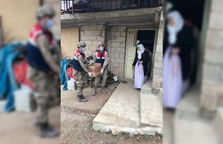 Jandarma ve polis sokağa çıkamayanlar için seferber...