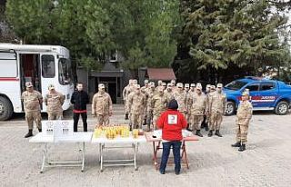 Jandarmadan kan bağışı