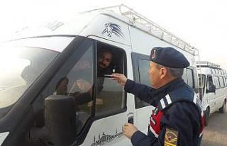 Jandarmadan servis araçlarına denetim
