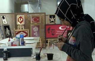 Kadınlar hem sanat öğreniyor hem de ekonomik kazanç...