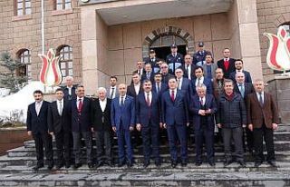 Kamu Başdenetçisi Malkoç, Muş Belediyesini ziyaret...