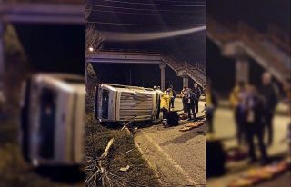 Kamyonet takla attı, şoför ölümden döndü