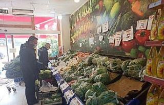 Kapalı pazar alanında dezenfekte çalışmaları