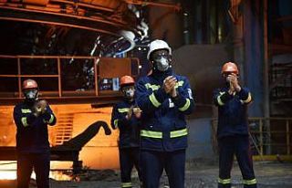 KARDEMİR işçileri sağlık çalışanları için...