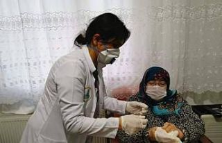 Kartepe’de 60 yaş üstüne özel ilgi