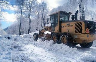Kartepe’de kar kalınlığı 66 santime ulaştı