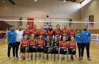 Kayseri OSB Teknik Koleji Antrenörleri Harun Şahin...